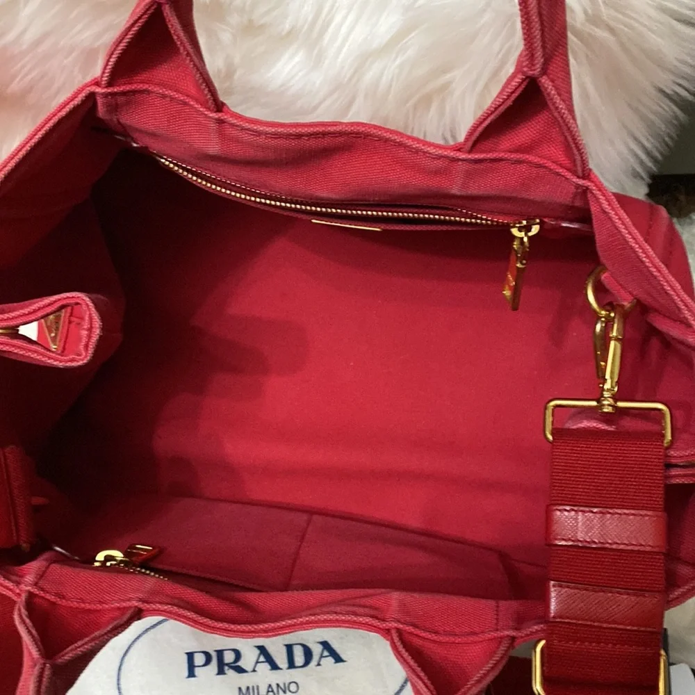 💯% Authentic PRADA CANAPA - Picture 6 of 17